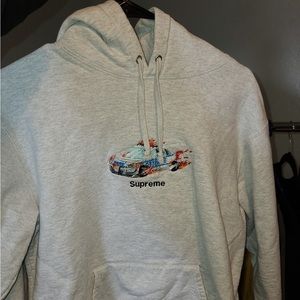 Supreme hoodie